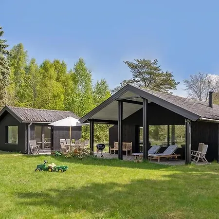 Family-friendly Near And Nature *