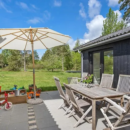 Family-friendly Near And Nature Højby